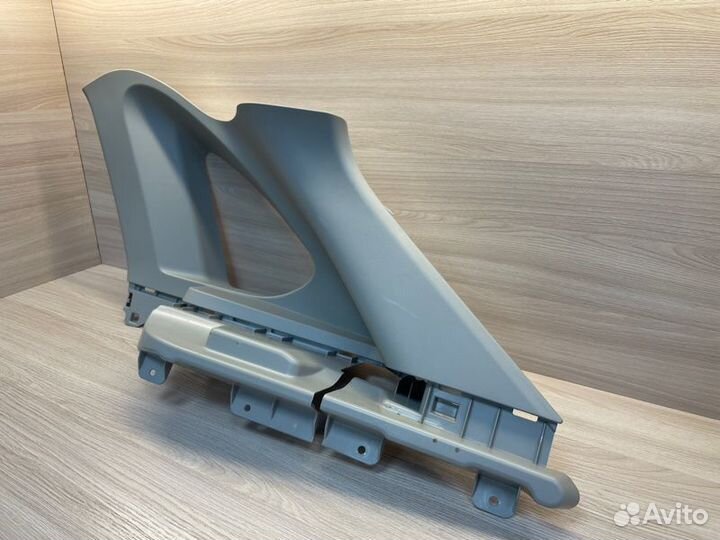 Обшивка стойки задняя правая LADA X-Ray