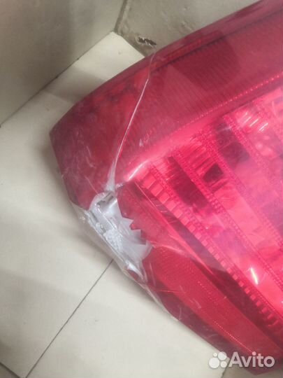 Фара Kia sportage 2 задняя левая