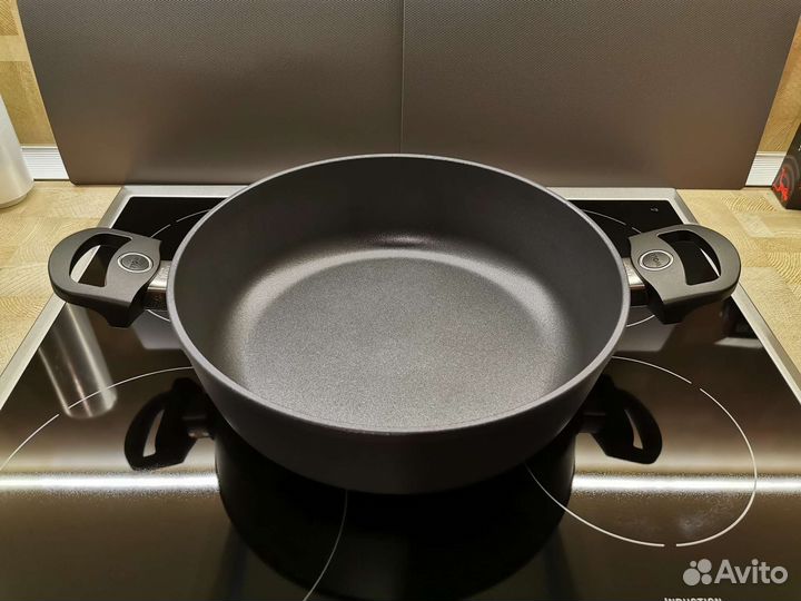 Сотейник Woll c крышкой