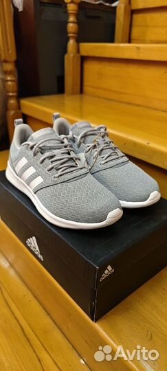 Кроссовки Adidas 39 размер оригинал
