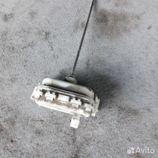 Замок лючка бензобака Ауди А4Б5