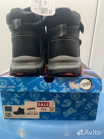 Ботинки новые с натуральным мехом 30