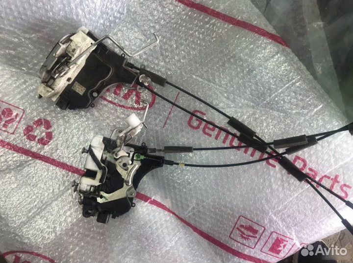 Замок двери Mitsubishi Pajero Sport