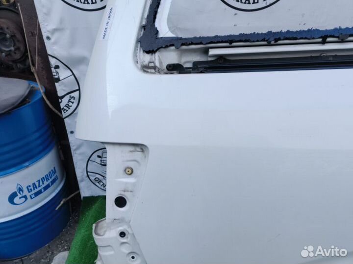 Крыло заднее правое Toyota Alphard MNH10 1MZ 2005