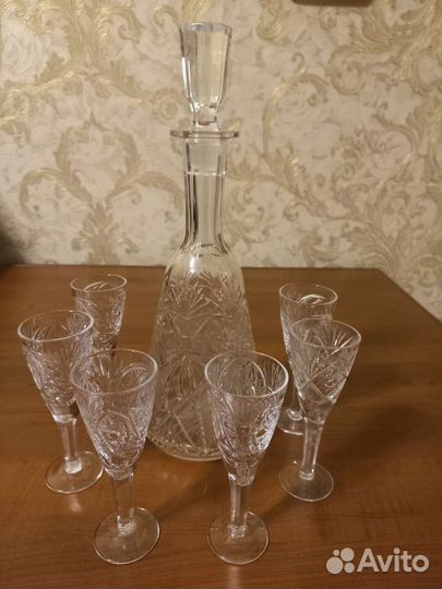Графин хрустальный