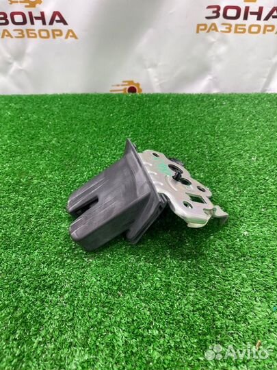 Замок багажника Audi S-Line Q5 8R CDN 2012