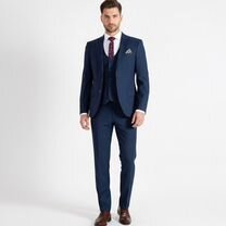 Мужской классический костюм, Москва