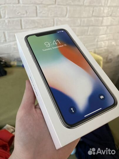 Коробка от iPhone 10