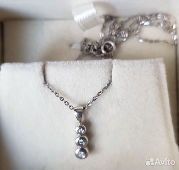 Подвеска из белого золота