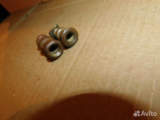 2 Антикварный,церковных подсвечника под тонкую све