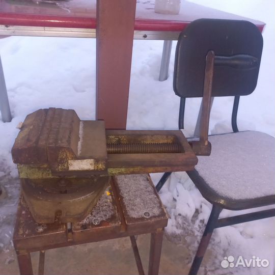 Тиски слесарные бу СССР