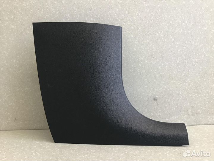 Обшивка стойки Skoda Rapid 2013-2020