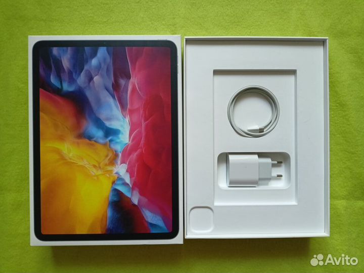 Apple iPad Pro 11 (2 - поколение ) 2020 г