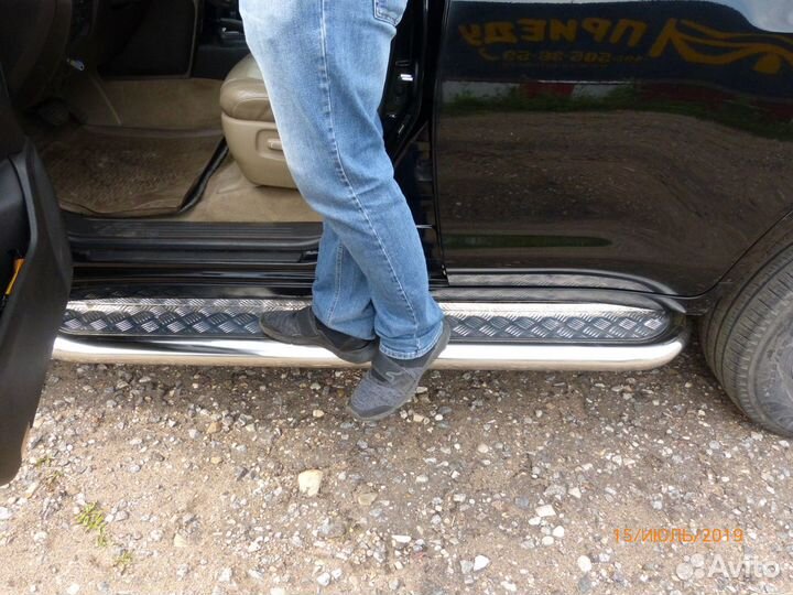 Обвес нержавейка с клыками Toyota Land Cruiser200