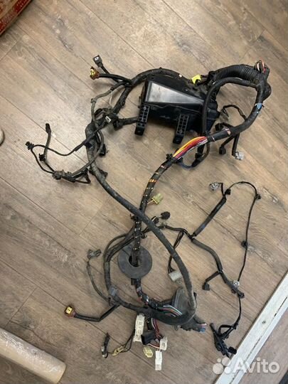 Проводка салона Mitsubishi Pajero 4 3.2D 2007