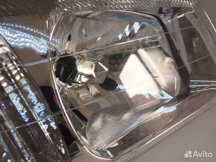 Фара передняя правая Hyundai Accent Tagaz
