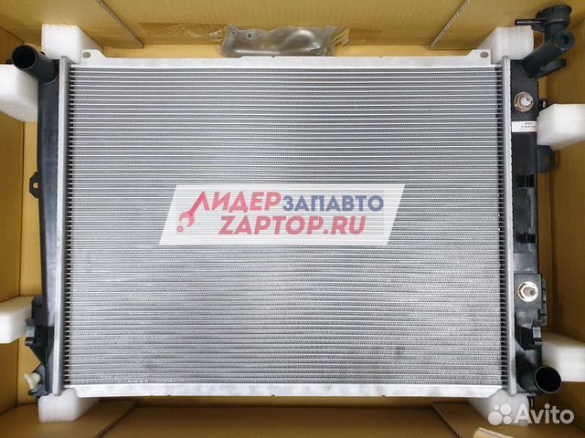 Радиатор охлаждения Hyundai Genesis 3.8 АКПП