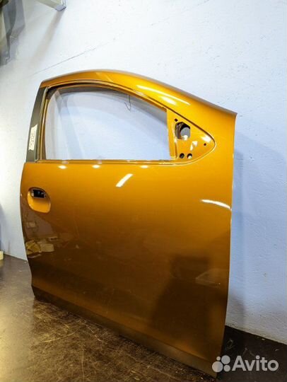 Дверь передняя правая Renault Duster 2