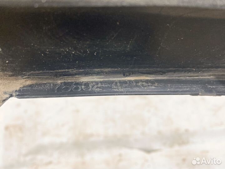 Расширитель крыла передняя левая Toyota Rav4