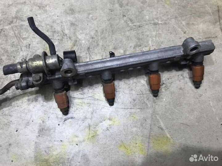 MD319791 Топливная рампа в сборе Mitsubishi