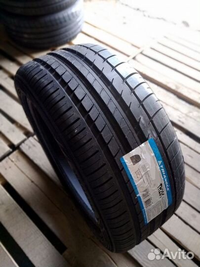 Triangle Sports TH201 255/35 R20