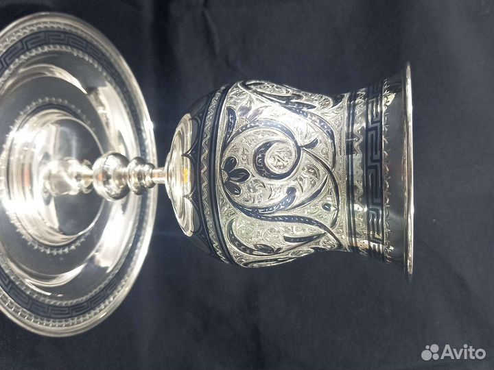 Бокал для вина