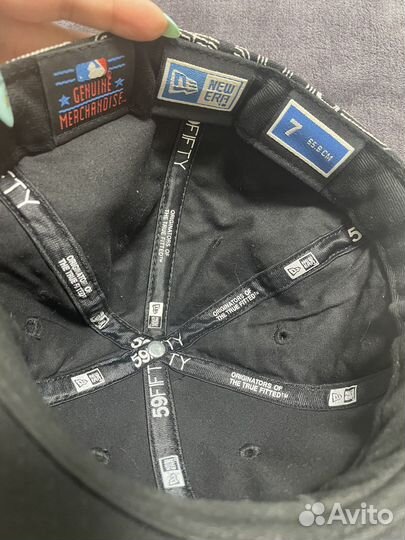 Бейсболка с прямым козырьком