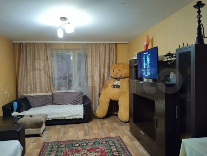 3-к. квартира, 90 м², 3/16 эт.