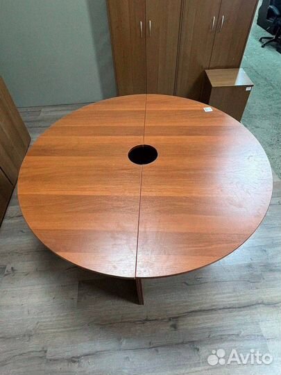 Стол круглый