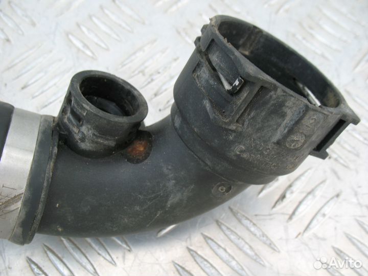 Патрубок радиатора верхний BMW X5 E53 M54B30 2002г