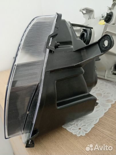 Фара передняя правая для renault duster 10