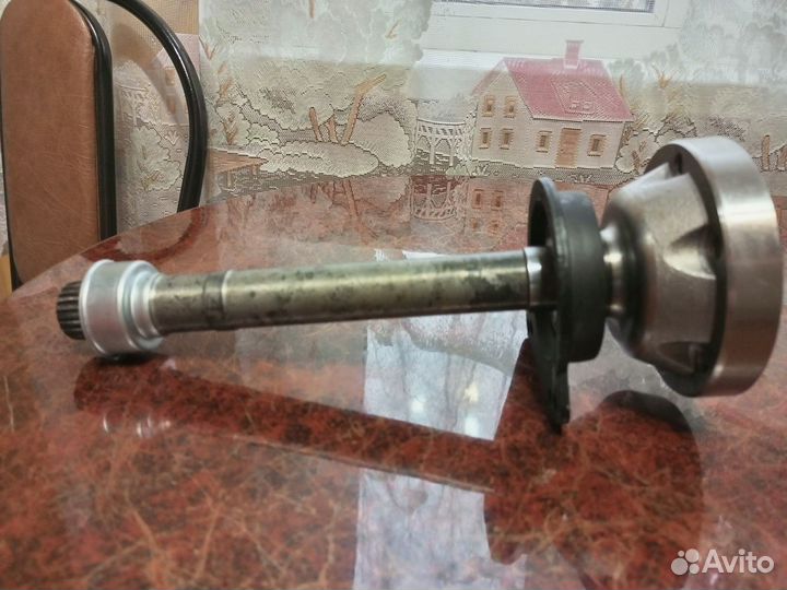 Продам промежуточный вал Volkswagen T4