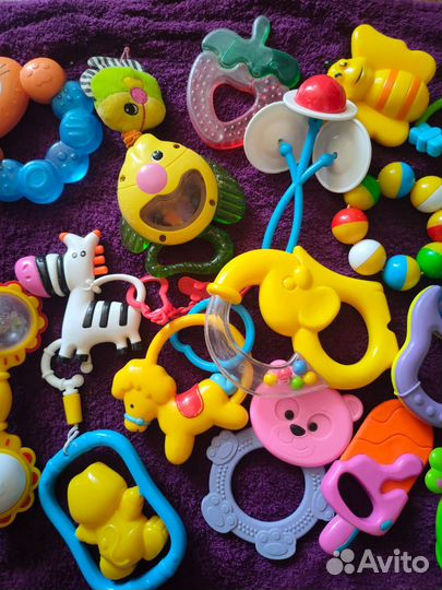 Игрушки пакетом для малышей