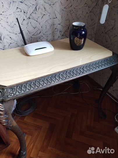 Стол