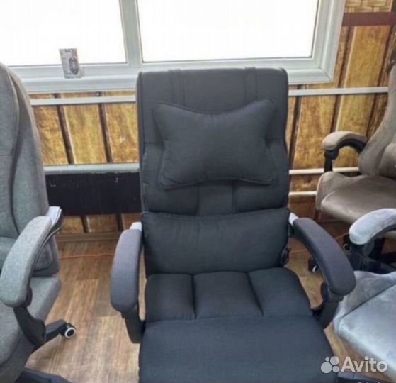 Компьютерное кресло руководителя