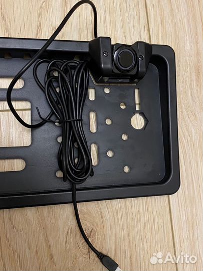 Номерная рамка с камерой