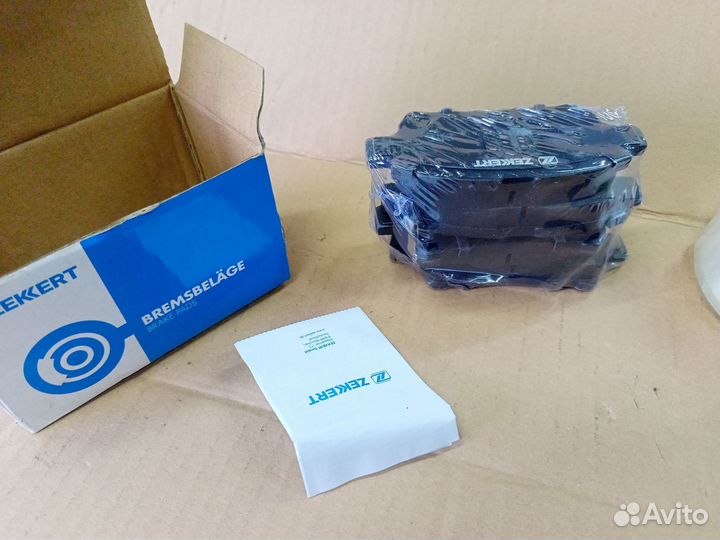 Передние колодки Toyota Yaris, Prius, Celica