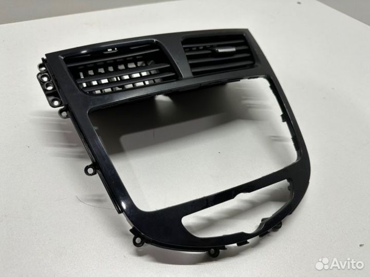 Панель центральной консоли передний Hyundai