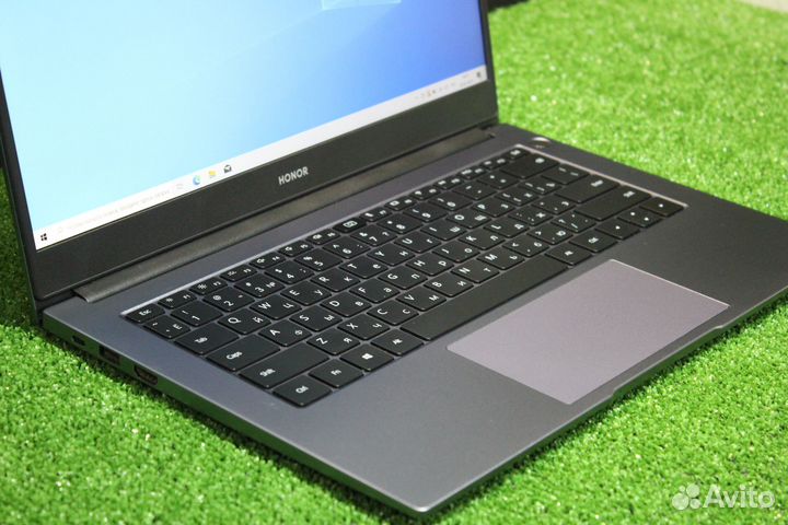 Ноутбук honor i3-10110