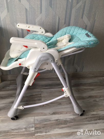 Стульчик для кормления babyton