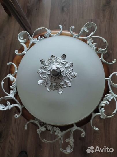 Светильник потолочный