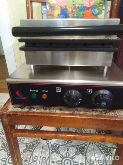 Вафельница для корн-догов. Цвет металла