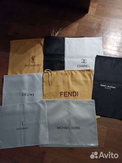 Брендовые пыльники, пакеты, чехлы для одежды