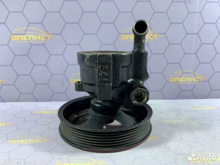 Насос гидроусилителя Opel Omega B X20XEV