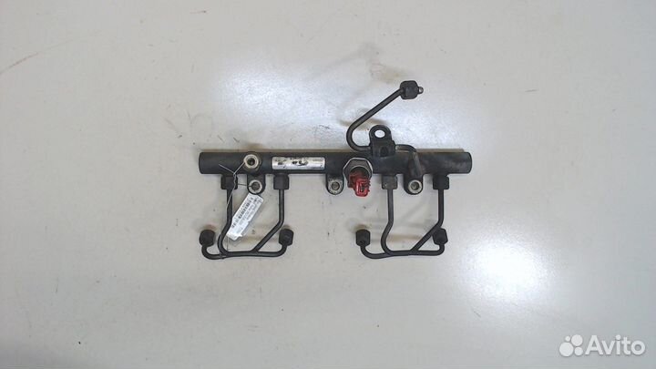 Рампа топливная Peugeot Partner, 2003