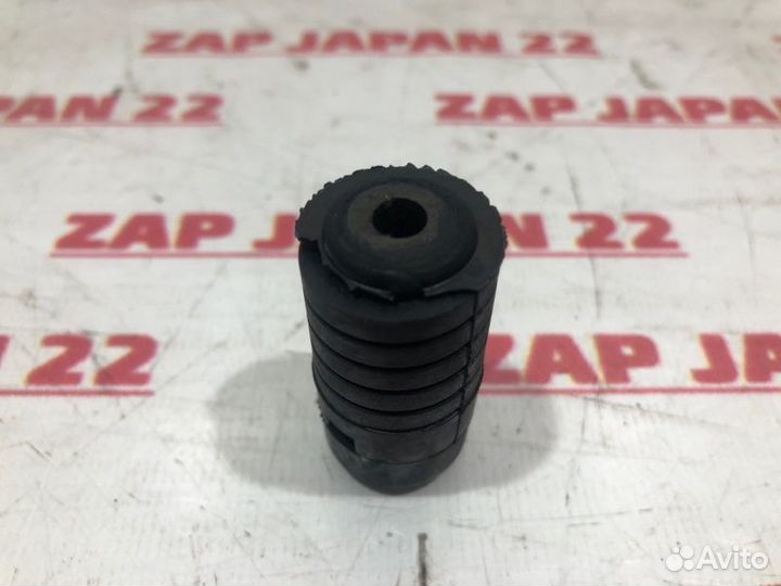 Отбойник двери багажника Nissan X-Trail NT31