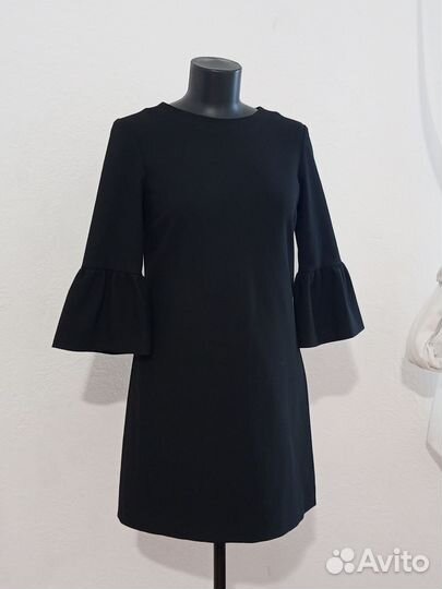 Новое чёрное платье с воланами Zara