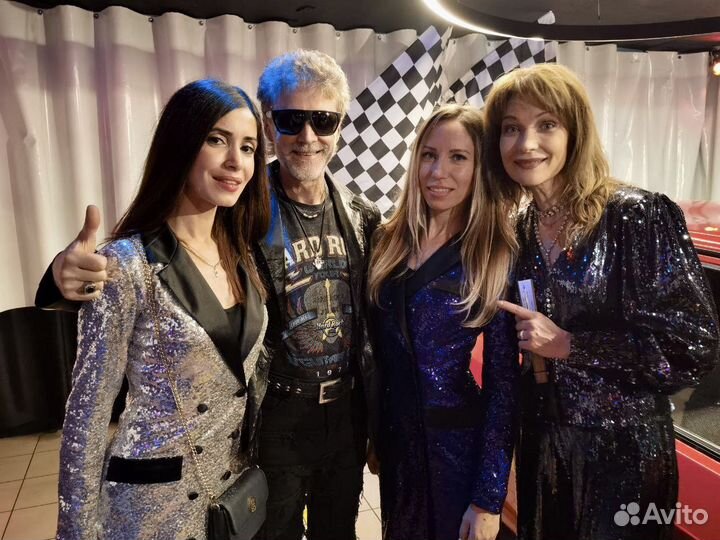 Певцы на праздник