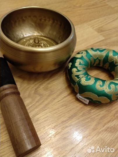 Поющая чаша