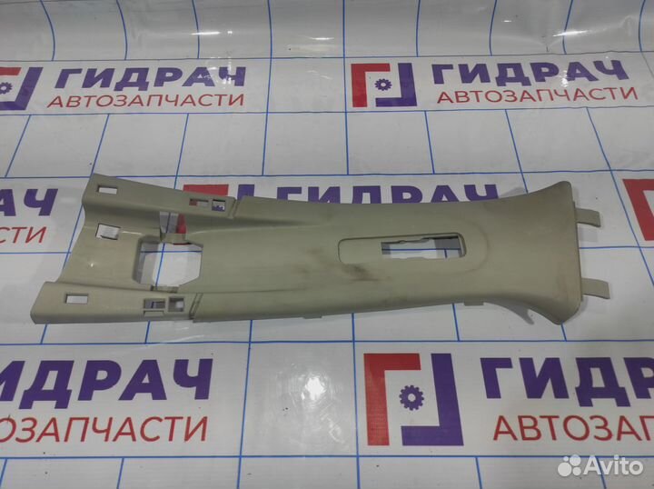 Обшивка стойки средней верхней левая Renault Kaptur 769147820R